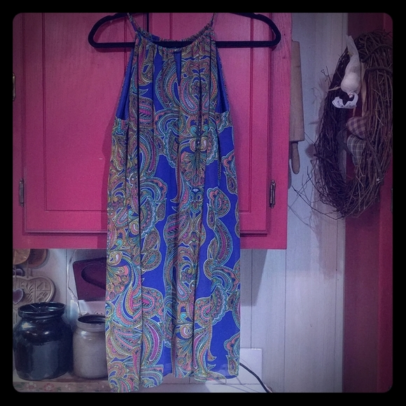 Sweet Storm Dresses & Skirts - ❤️HP🧡Sweet Storm Paisley Dress